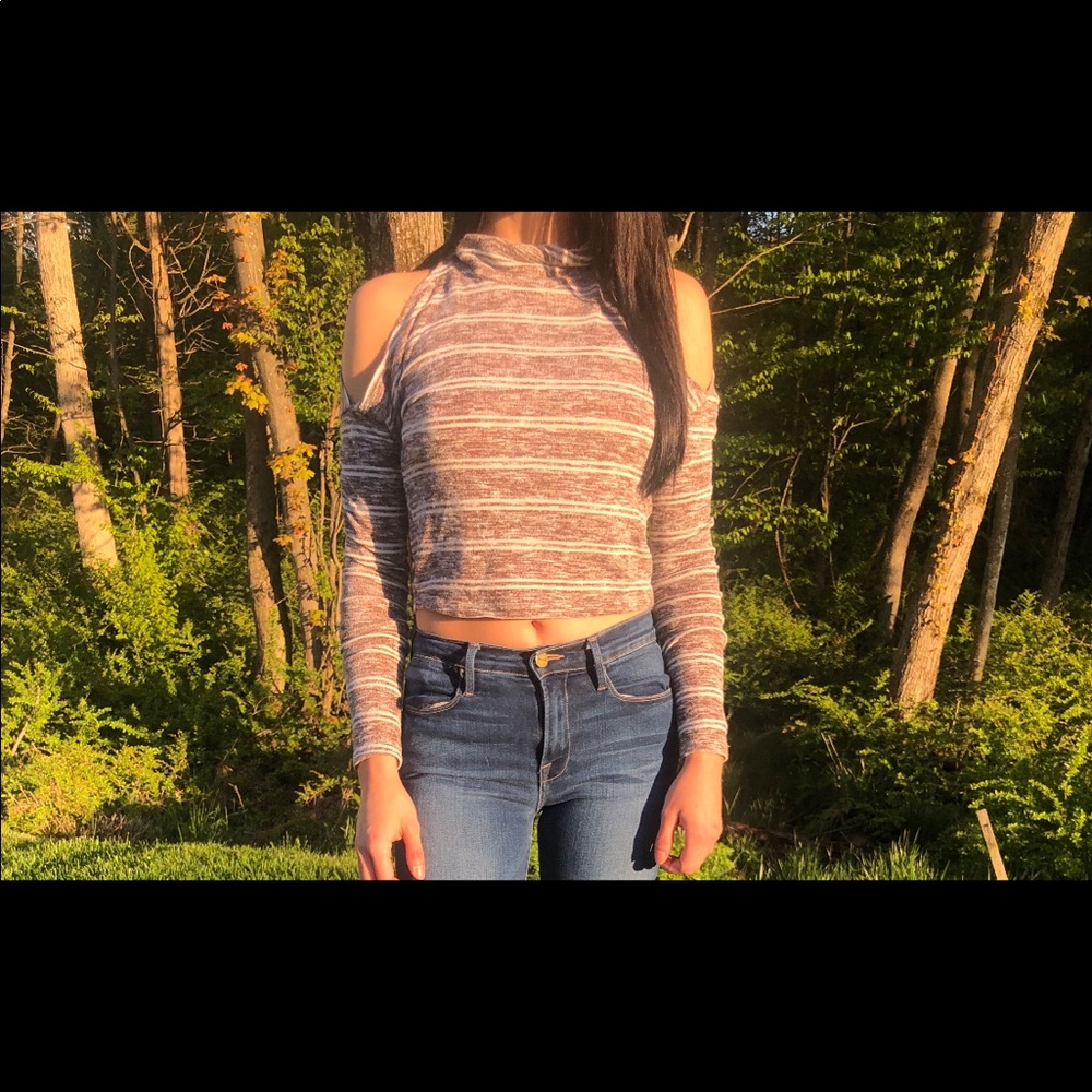 Fashion Nova cropped mock neck long sleeve